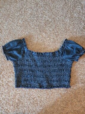 American Eagle Off The Shoulder Cropped Smocked Top